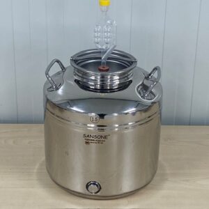 Vergistingsvat 15 liter van RVS met waterslot van Sansone