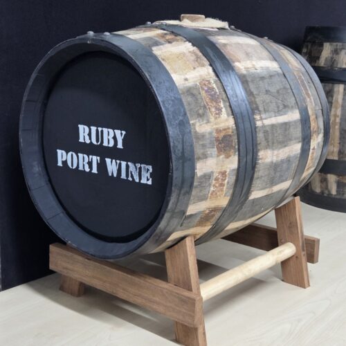 Ruby portwijn vat 40 liter met eiken onderstel